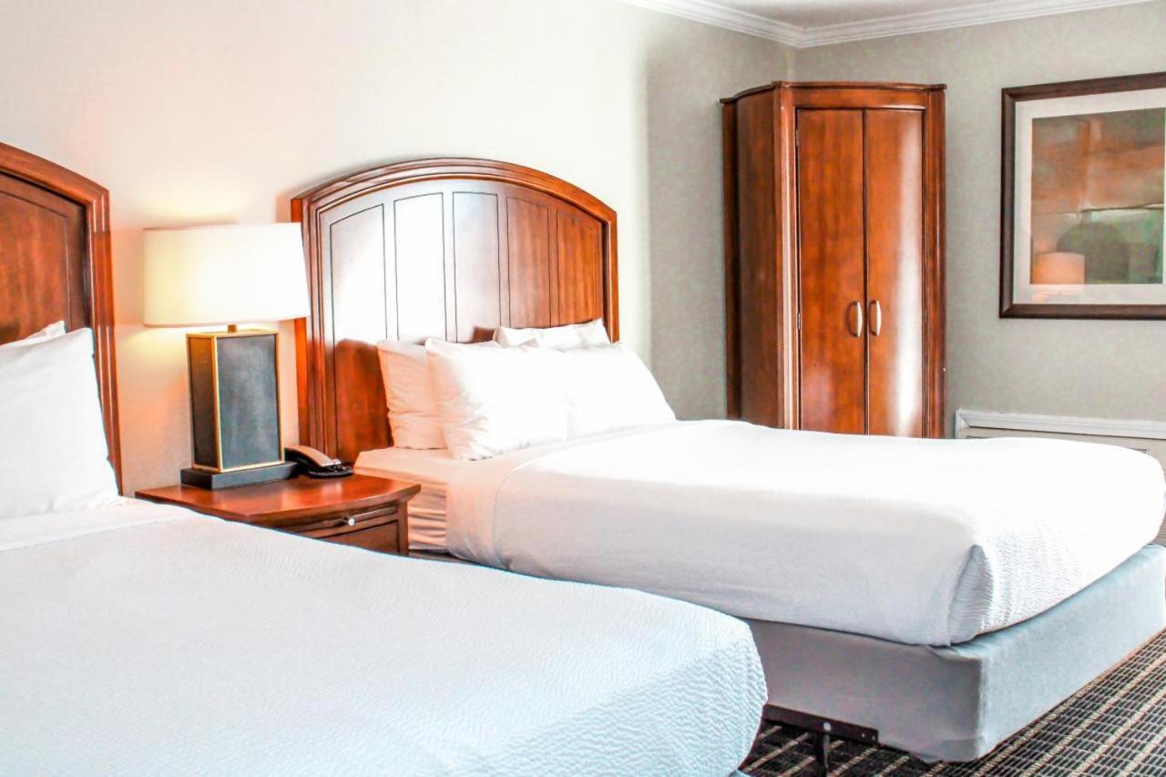 Cape Cod Irish Village - The Emerald Resort Barnstable Extérieur photo